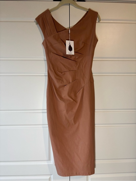 MUXXN Dresses & Skirts - MUXXN Ruched Sheath Dress-Camel-Size Small-NWT